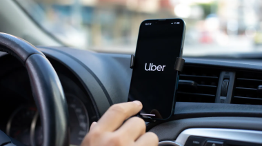 Se tiró del UBER porque el chofer no respetaba el recorrido de su GPS