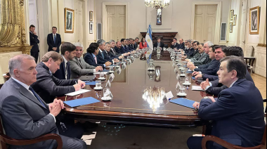 “Quieren destruir al gobierno nacional”