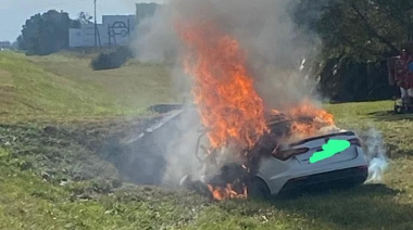 Despiste fatal en ruta 2: Dos muertos tras el incendio de un auto