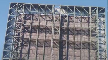 La pantalla Led de Sarmiento, más cerca