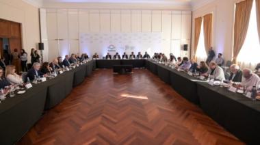 Provincia firmó convenios con Universidades para la capacitación de autoridades de mesa