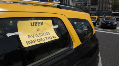 Tres de Febrero quiere desregular Uber y los taxistas acusan al municipio de 'irresponsable'