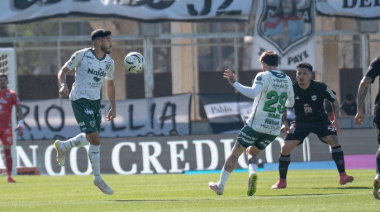 Sarmiento sufrió una dura derrota ante Riestra y dejó valiosos puntos en el camino