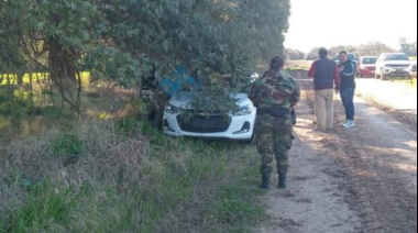 San Antonio de Areco: La mujer habría sido asesinada fuera del auto donde aparecieron los cuerpos