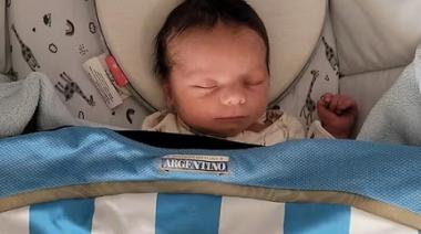 Concebir y criar un hijo en la Argentina de Milei es un lujo