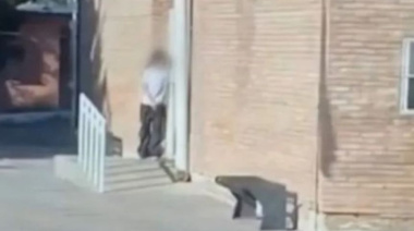 Terror en Mendoza: Una alumna llevó un arma, disparó dos veces y se atrincheró en el patio