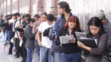 La tasa de desocupación se mantuvo en 7,6%, pero hubo un incremento en el empleo informal