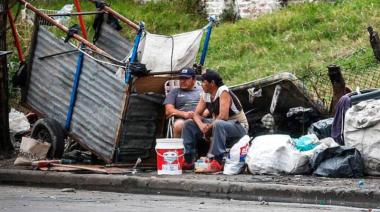 Un informe muestra que el INDEC “subestima” el costo de los servicios y calcula la pobreza en más del 43%