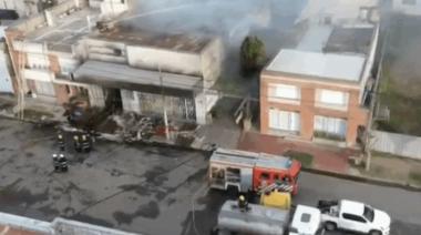 Una mujer murió en un incendio de un supermercado en Ascensión