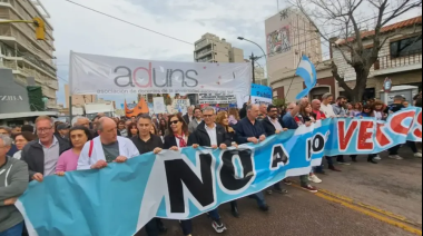 Los gremios docentes realizan protestas en contra de la no aplicación de la ley
