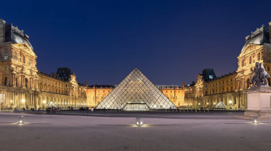 Robo de película en el Louvre: Increíble atraco de 7 minutos que paralizó al mundo y vació una sala histórica