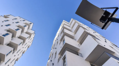 Los aumentos que llegan con noviembre: colectivos, alquileres y prepagas