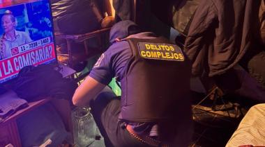 Le robaron el celular a una menor: Lo tenía una mujer en el Barrio Los Almendros