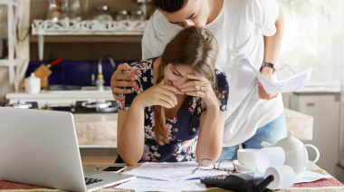 El 72% de los empleados argentinos cobra menos de $1 millón