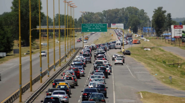 ¿Cómo ahorrar en combustible desde el celular durante las vacaciones?