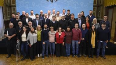 Aguinaldo pago, paritarias en enero: Kicillof recibió a los gremios sin negociaciones