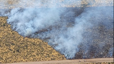 Bajo alerta 'extrema' por incendios, se espera que la lluvia traiga alivio a Junín
