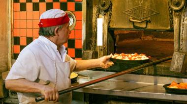 Este lunes, los maestros pizzeros y pasteleros festejan su día