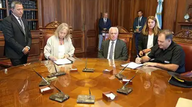 La Provincia firmó un convenio para la custodia y seguridad policial de edificios judiciales