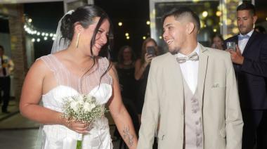 Una pareja trans se casó por iglesia y estalló la polémica : “Biológicamente éramos un varón y una mujer”