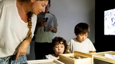 Cartografía de la palabra: La convergencia histórica entre el legado de Telésforo Chávez y HOTEL DADA