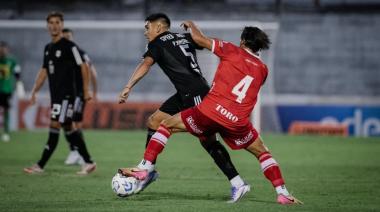 Deportivo Riestra venció a Maipú y se metió en 16avos de la Copa Argentina