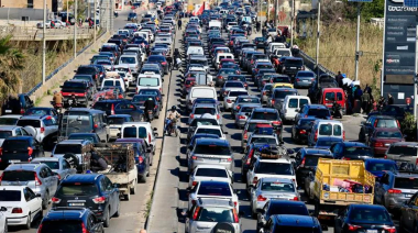 Colapso en rutas y caos aéreo en Medio Oriente: miles de personas buscan huir del conflicto