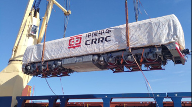 Llegaron al país las tres locomotoras adicionales para la línea San Martín