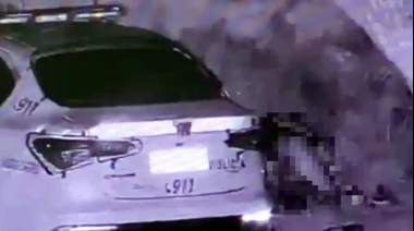 Desafectaron a un policía que fue filmado teniendo sexo junto a un patrullero