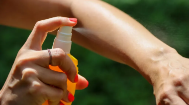 La ANMAT prohibió el uso y la venta de un repelente