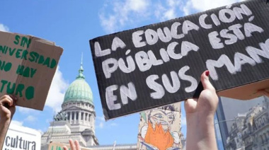 Tercera semana de paro universitario por recomposición salarial