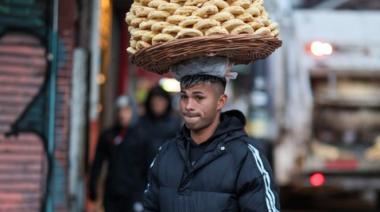 Dos millones de personas están desocupadas o trabajan en negro en la Argentina