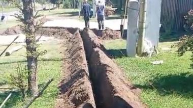 Vecinos de La Rufinita financian la obra troncal de gas