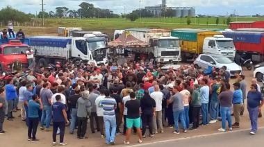 Transportistas de granos protestan en más de 50 puntos del país por la actualización de tarifas