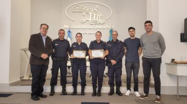 Reconocieron a las policías que salvaron a una beba en General Pinto