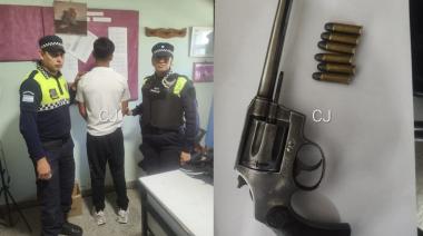 Un adolescente de 17 años llevó un arma a la escuela secundaria y quedó detenido