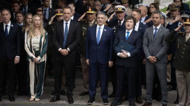 Sin cadena nacional, Milei encabezó el acto por Malvinas, respaldó a Adorni y habló del "equilibrio fiscal" del Gobierno