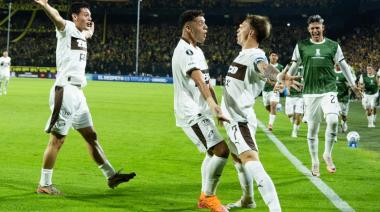 Platense le ganó a Peñarol en Montevideo y logró un triunfo histórico en la Libertadores