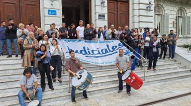 Judiciales de la AJB pararon desde este mediodía y se profundiza el conflicto con la Suprema Corte