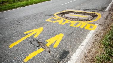 Bautizaron pozos y baches en rutas nacionales con nombres de dirigentes libertarios