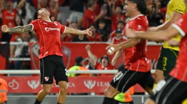 Independiente le ganó 3-1 a Defensa y Justicia y se quedó con un duelo clave por el boleto a los playoffs