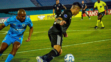Deportivo Riestra perdió con Montevideo City Torque y quedó afuera de la Copa