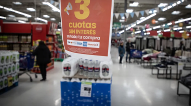 Mientras el consumo masivo no repunta, las ventas online siguen en alza