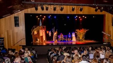 Con velada de gala, el Teatro La Ranchería de Junín festejó sus 55 años de vida