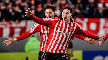 El Pincha logró un triunfo agónico y se metió en octavos de final