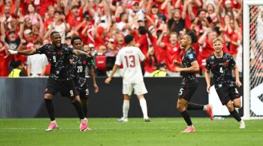 Canadá arrasó a Qatar pero la lesión de Koné apagó la fiesta