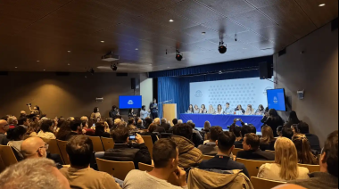 Intendentes y legisladores fueron al Congreso para presionar y frenar el proyecto