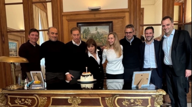 Estupor en el gobierno con Adorni: "Ahora no cierra ni el blanco ni el groncho"