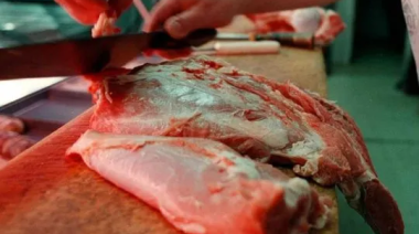 El consumo de carne vacuna cae a mínimos históricos y acelera el reemplazo por pollo y cerdo