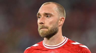 Christian Eriksen se desplomó en pleno partido y el encuentro fue suspendido